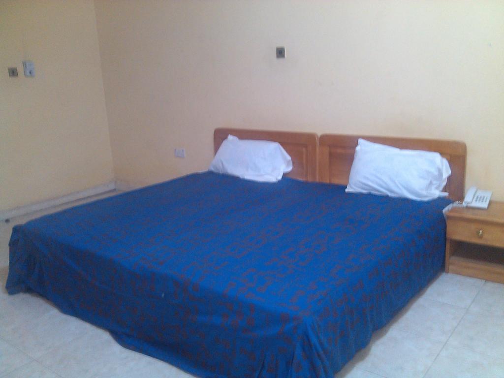 Nana Bema Hotel Cape Coast Exterior photo